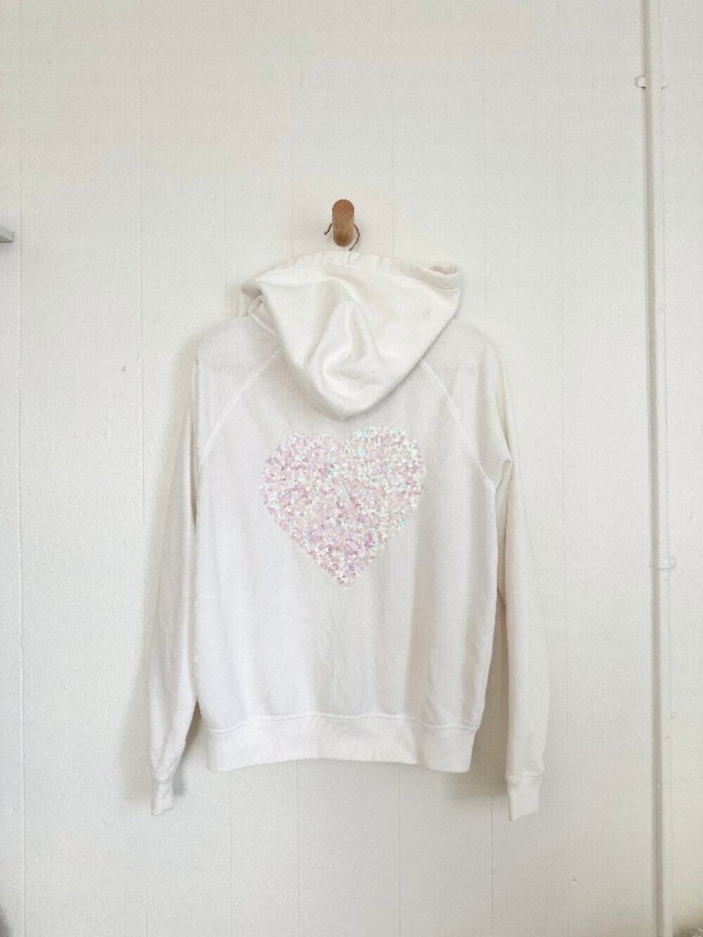 Vintage Y2K XXI Forever 21 Iridecent Sequin Heart Graphic Zip Up Hoodie White S